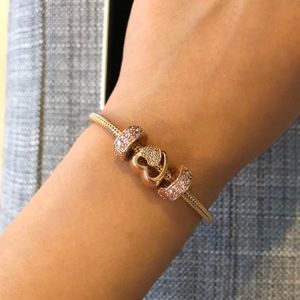 Pandora rose gold bracelet with heart charm Pandora rose gold bracelet with heart charm